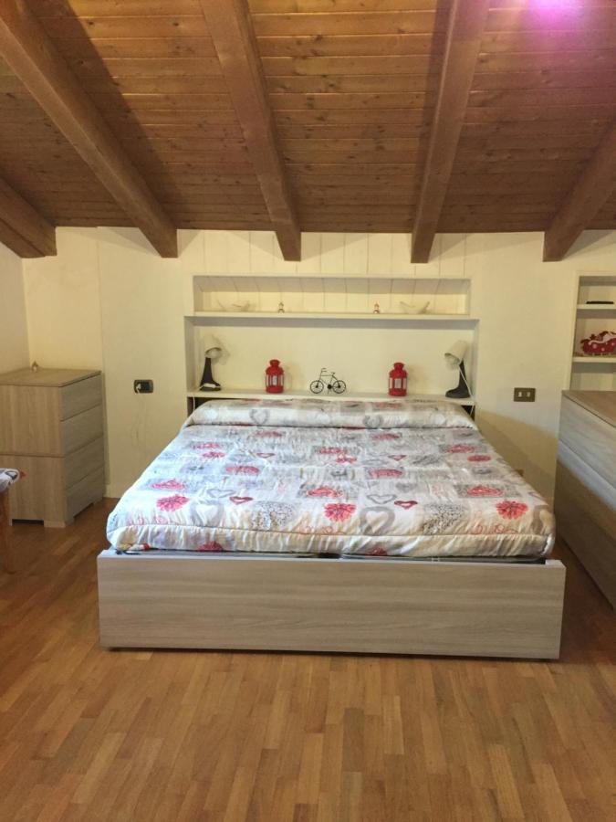 Casa Grazia Apartment Magreglio Bagian luar foto