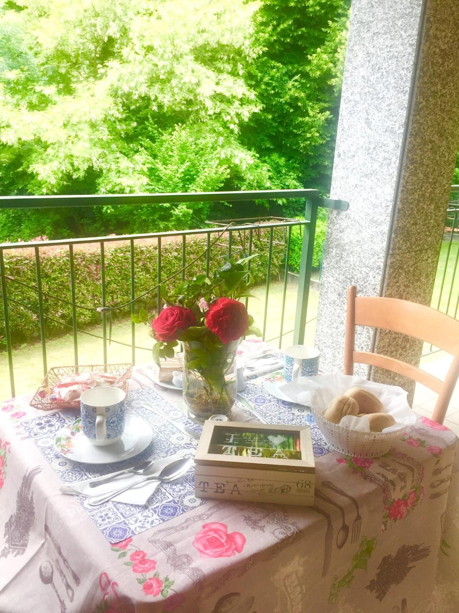 Casa Grazia Apartment Magreglio Bagian luar foto