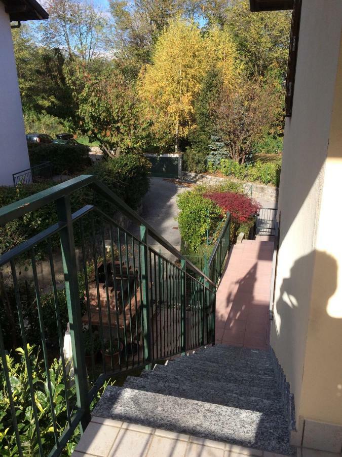Casa Grazia Apartment Magreglio Bagian luar foto